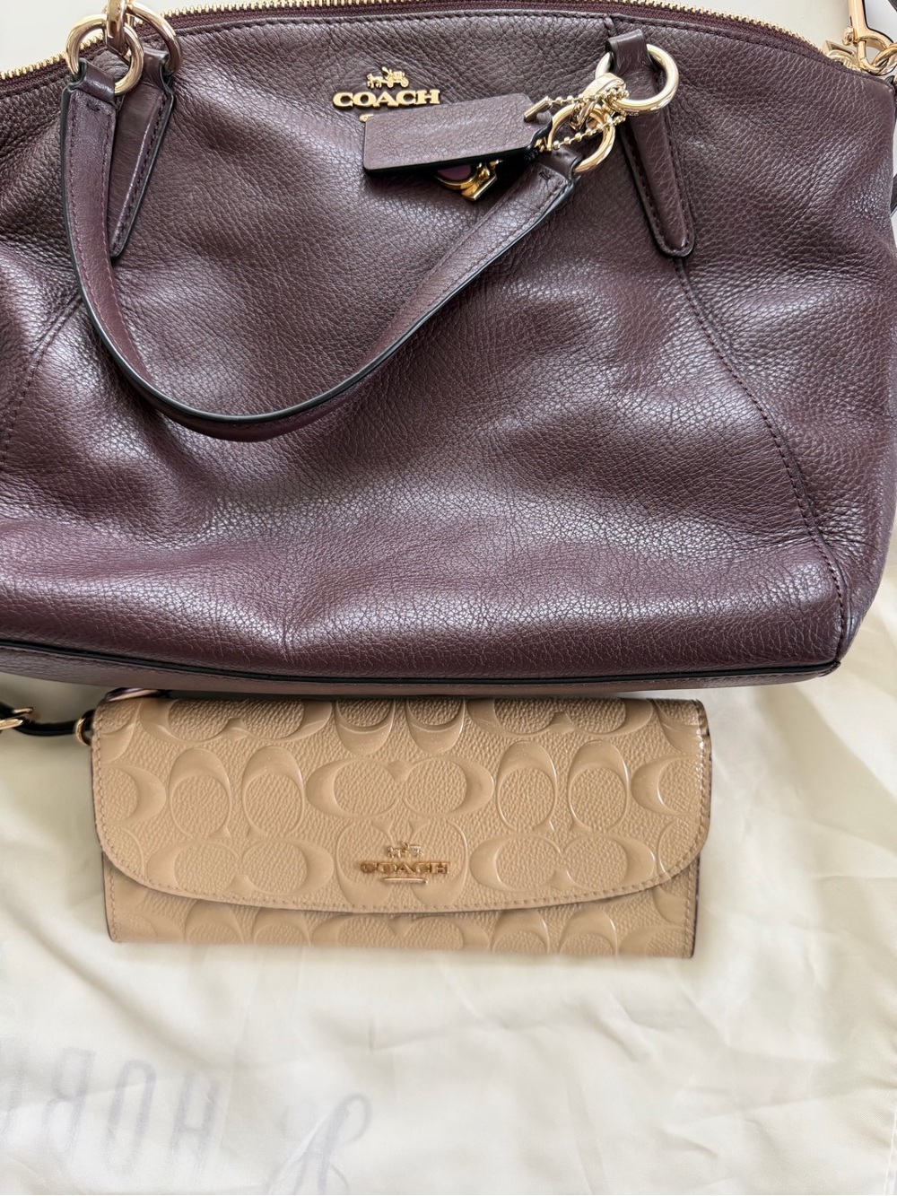 Coach Pebbled Leather Shoulder Bag in Burgundy with Gold Hardware - Picture 8 of 12